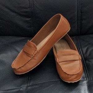 Old Navy cognac driving loafers / moccasins